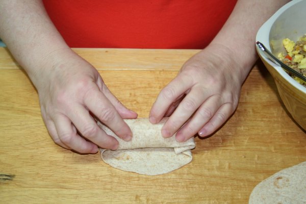 How to Make Breakfast Burritos Super Mom No Cape!